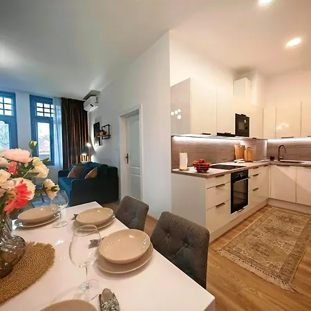 Beatrice Old Town With 1 Free Private Parking Кошице