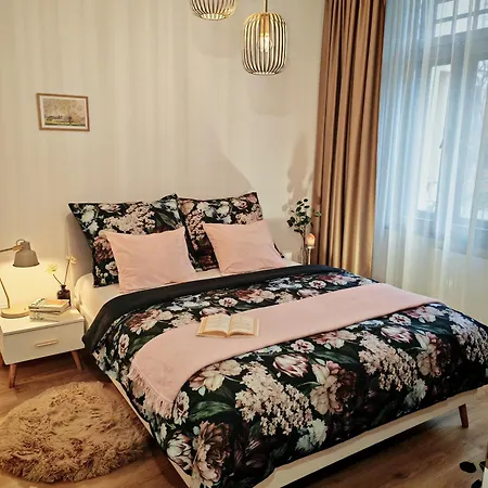 아파트 Beatrice Old Town With 1 Free Private Parking 코시체